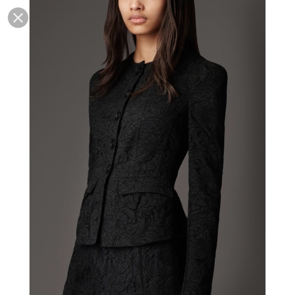 Burberry London lace jacket 💯authentic fits a 4 - Picture 2 of 8